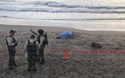 Identifican al DEGOLLADO hallado en la orilla de playa en Coatza, Veracruz. Noticias en tiempo real
