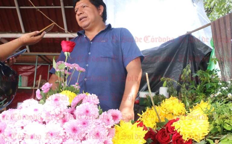 Se preparan floristas para repuntar ventas en Día de Muertos - El Sol de  Córdoba | Noticias Locales, Policiacas, sobre México, Veracruz y el Mundo